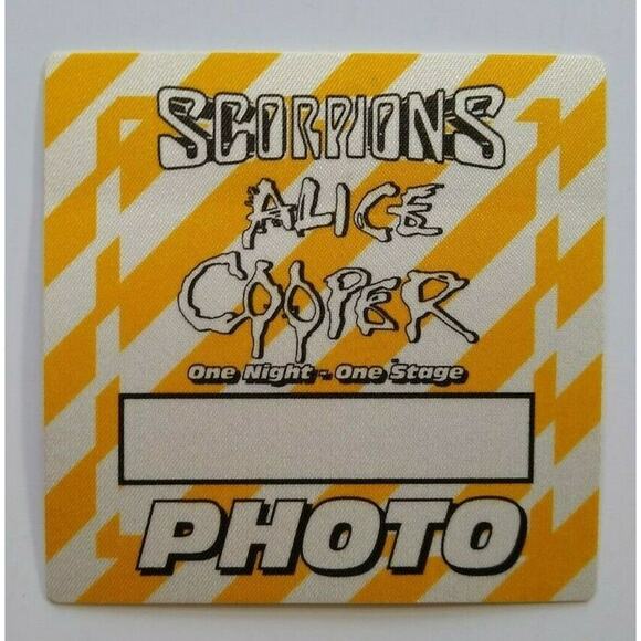 Alice Cooper Scorpions Backstage Pass Original 1996 Hard Rock Music Yellow - Picture 2 of 4